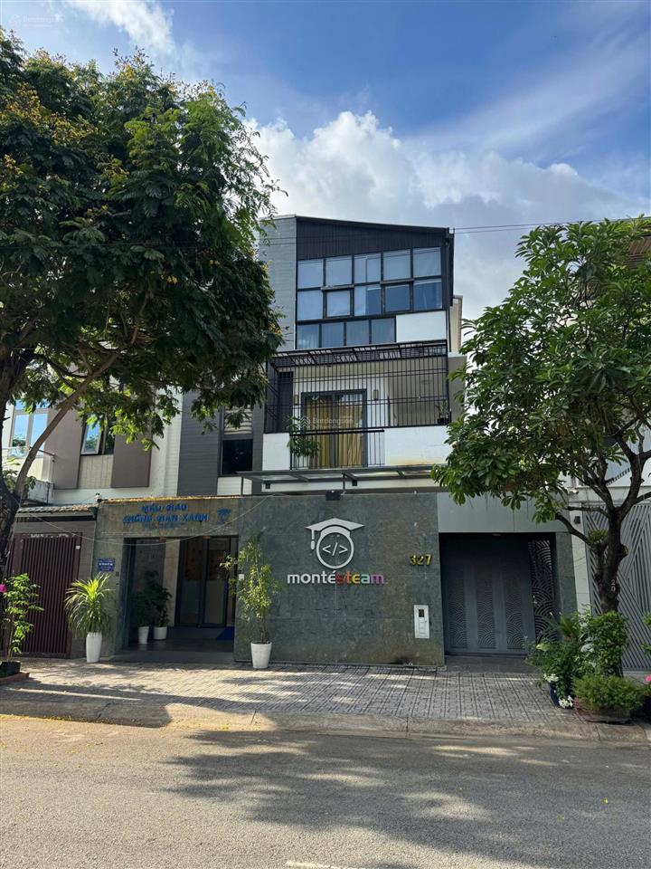 Bán nhà kdc hưng phú 1, dt 177.6m2 (9.6x18.5) xd 1 trệt, 2 lầu, sổ hồng, giá cực tốt chỉ 19 tỷ