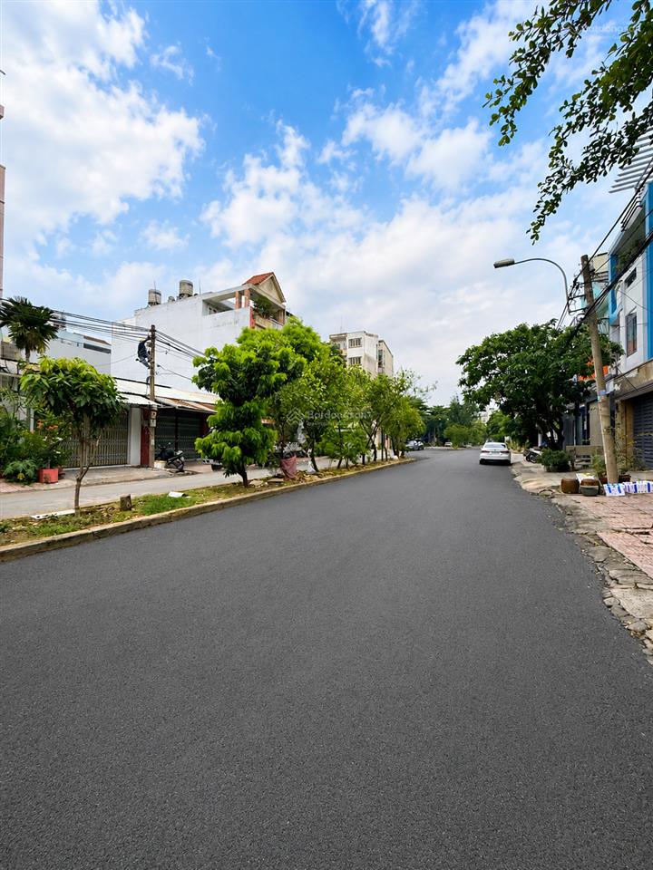 Bán nền nhà phố 100m2 (5x20) mt đường số 49 (đường rộng 20m), bình trưng đông, giá 14,5 tỷ sổ hồng