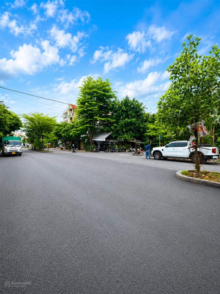 Bán nền nhà phố 100m2 (5x20) mt đường số 49 (đường rộng 20m), bình trưng đông, giá 14,5 tỷ sổ hồng
