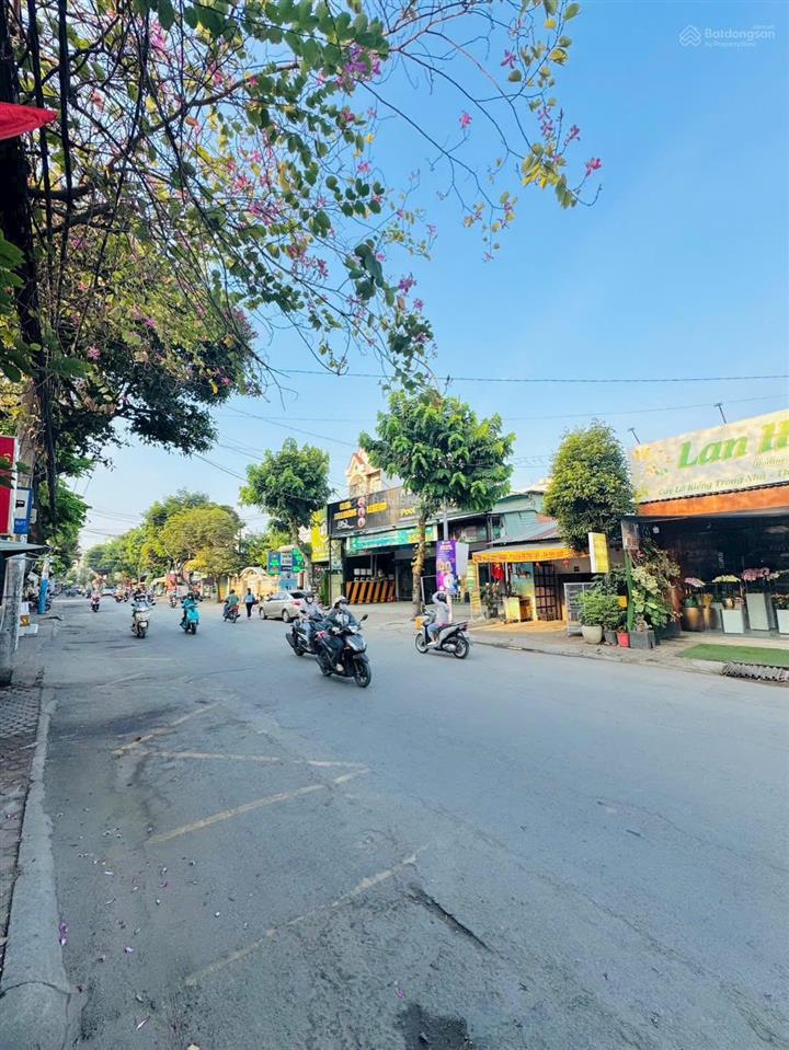 Bán đất mt kinh doanh lê văn thịnh, dt 244.9m2 (7.2 x 34) vị trí đẹp kinh doanh đa ngành