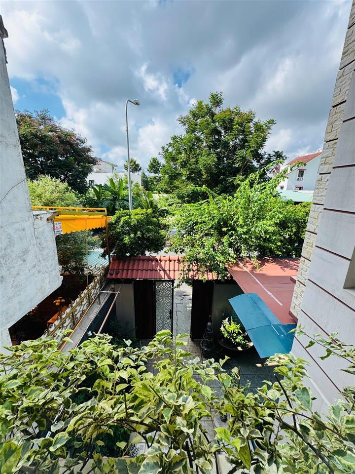 Bán nhà mt đường số 53 (đường 16m) kdc văn minh, dt 166.2m2 (8.2x19.5 hậu 9.3m) xd trệt, 2 lầu