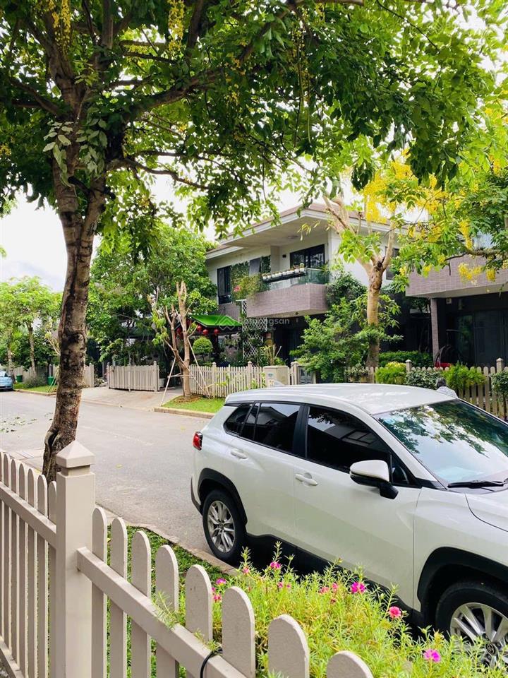 Bán biệt thự compound dự án valora kikyo, dt 162.5m2 (13x12.5), full nội thất xịn đẹp, giá 22 tỷ