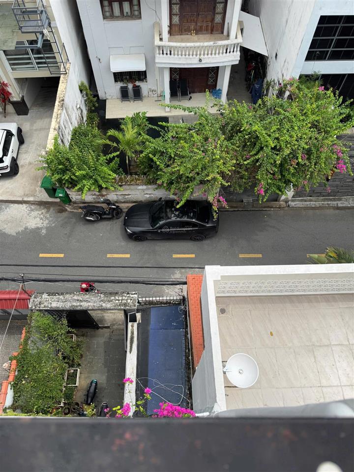 Giá quá tốt chỉ 17.6 tỷ sở hữu ngay căn nhà tại thảo điền, xd trệt, lửng, 2 lầu, sân thượng
