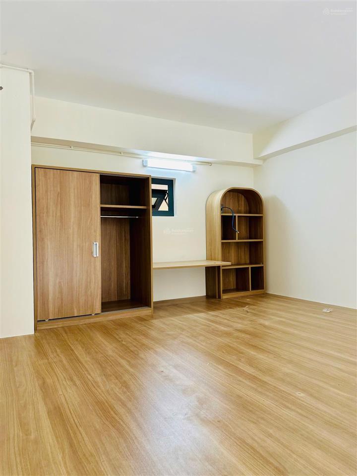 Siêu phẩm dòng tiền thu nhập 200 tr/th. bán chdv cao cấp đường 182 lã xuân oai, xd hầm, 5 tầng