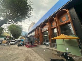 Cho thuê mặt tiền sư vạn hạnh, q10. dt 17 x 21, vỉa hè rộng, giá 120 tr/ tháng