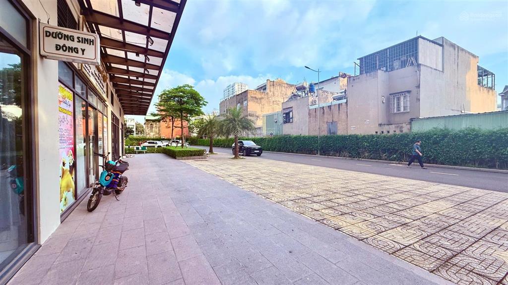 Bán shophouse charm sapphire rẻ nhất thị trường, trục đt 743.giá 3 tỷ 990 căn góc 74m2 mặt tiền 15m