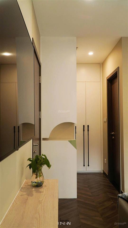 Chính chủ cho thuê vinhomes grand park 2pn (1pn + phòng làm việc) full nội thất