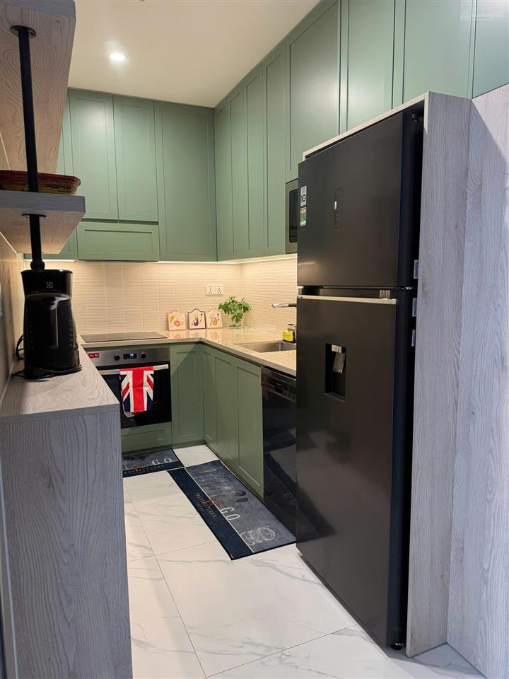Chính chủ cho thuê vinhomes grand park 2pn (1pn + phòng làm việc) full nội thất