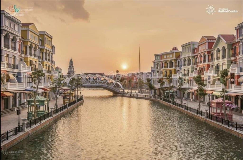 Cần bán gấp shophouse grand world phú quốc  phân khu shanghai
