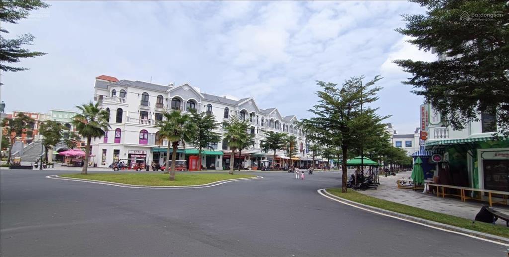 Cần bán gấp shophouse grand world phú quốc  phân khu shanghai