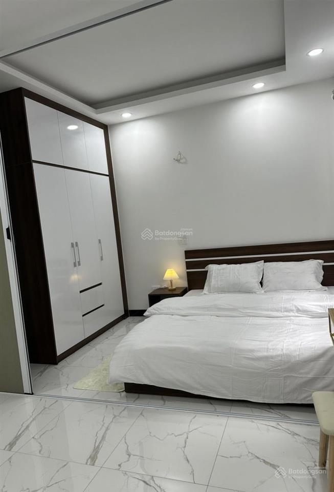 Bán đất phố giáp nhất  than xuân dt 93m, mt 6m,mặt ngõ oto tránh, kinh doanh, nở hậu,giá 250tr/m2