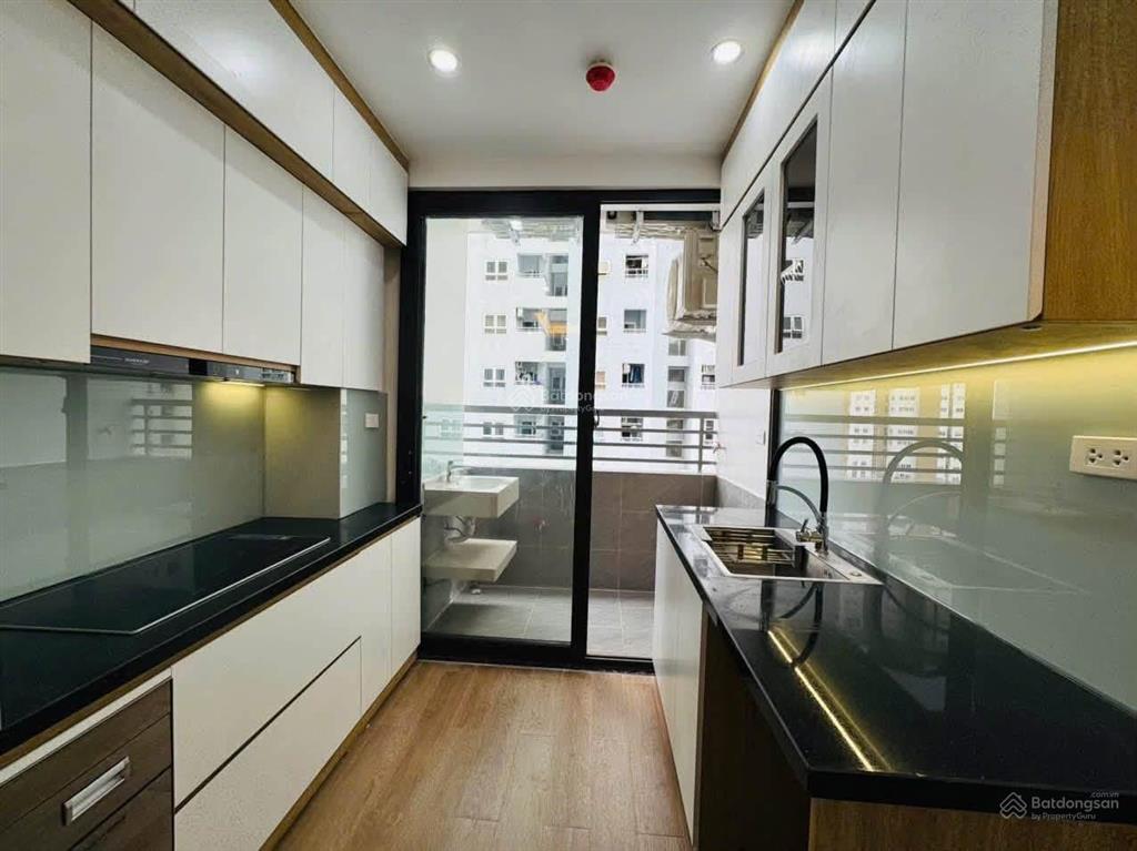 Bán căn hộ chung cư nam trung yên, yên hoà, cầu giấy  dt 55m2  2pn + 1vs  full nt giá 5,2tỷ