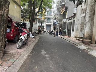 Bán nhà phân lô ngõ phố nguyễn văn huyên 90m mt 5,4m 5,5 tầng 18,9 tỷ