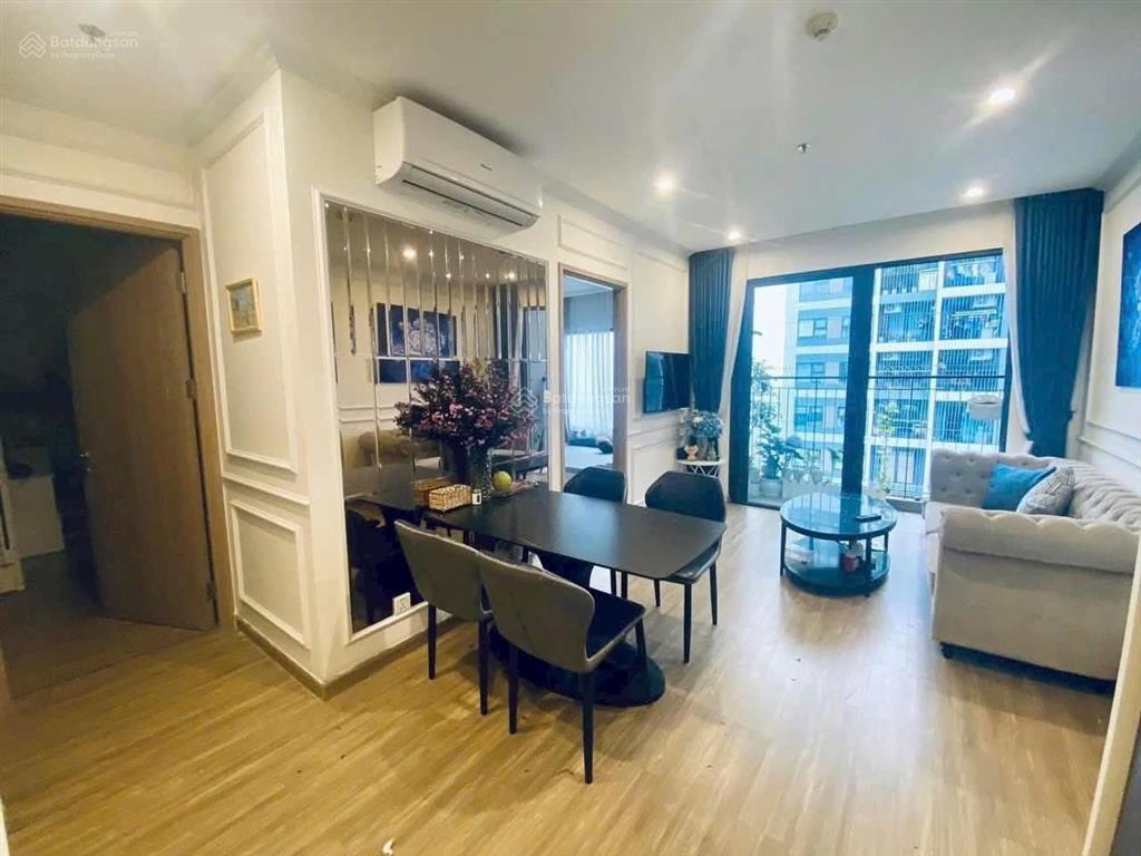 Biệt thự làng quốc tế thăng long  cầu giấy, dt 230 m2, 4 tầng, mt 8 m, 124 tỷ  0862 731 ***