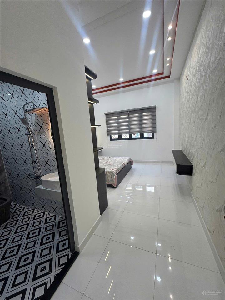Cô năm đi định cư cần bán gấp nhà nguyễn gia trí, 6,88t/ 72m2, có cho thuê 25tr/th