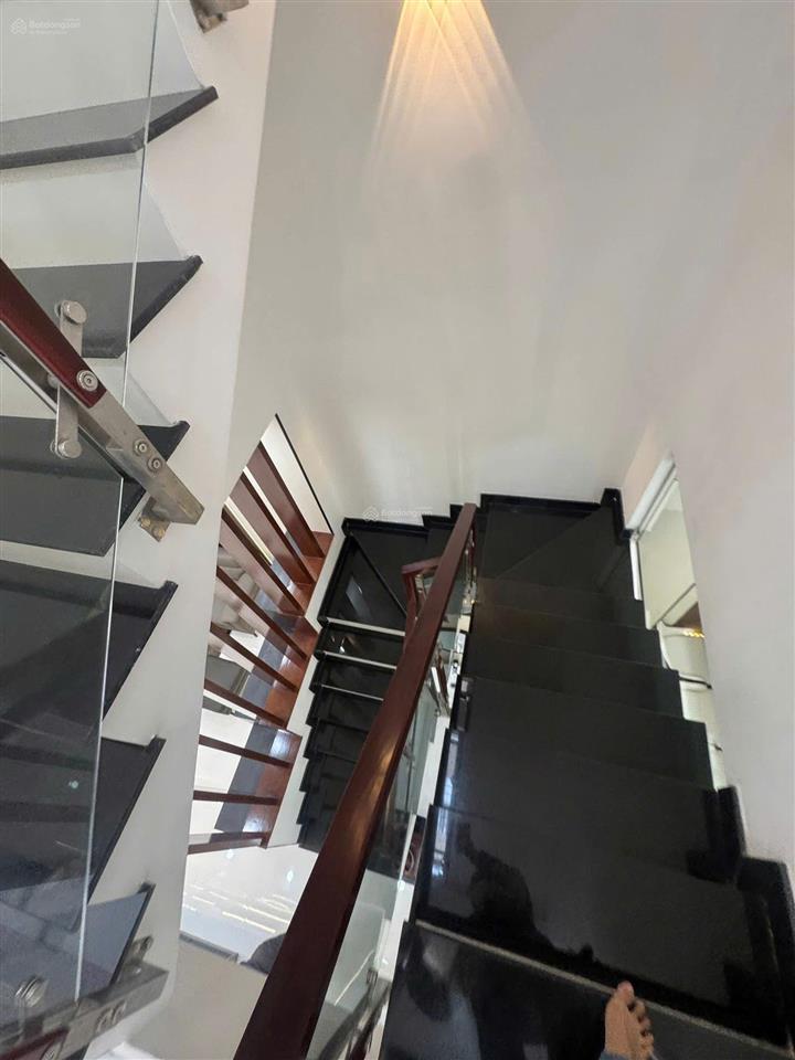 Cô năm đi định cư cần bán gấp nhà nguyễn gia trí, 6,88t/ 72m2, có cho thuê 25tr/th