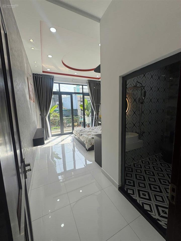 Cô năm đi định cư cần bán gấp nhà nguyễn gia trí, 6,88t/ 72m2, có cho thuê 25tr/th