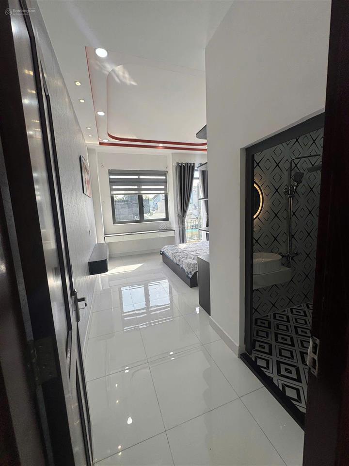 Cô năm đi định cư cần bán gấp nhà nguyễn gia trí, 6,88t/ 72m2, có cho thuê 25tr/th