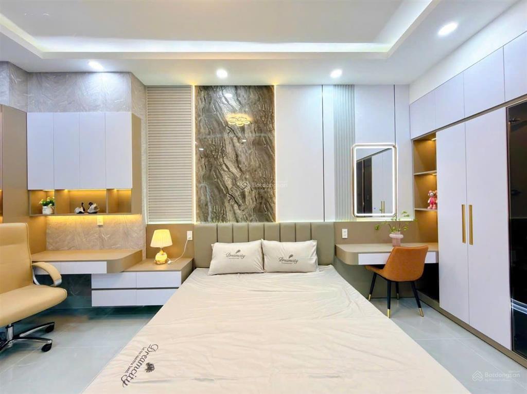 Bán gấp nhà ct 24tr/th khu bàu cát, 73,6m2, giá cực tốt chính chủ