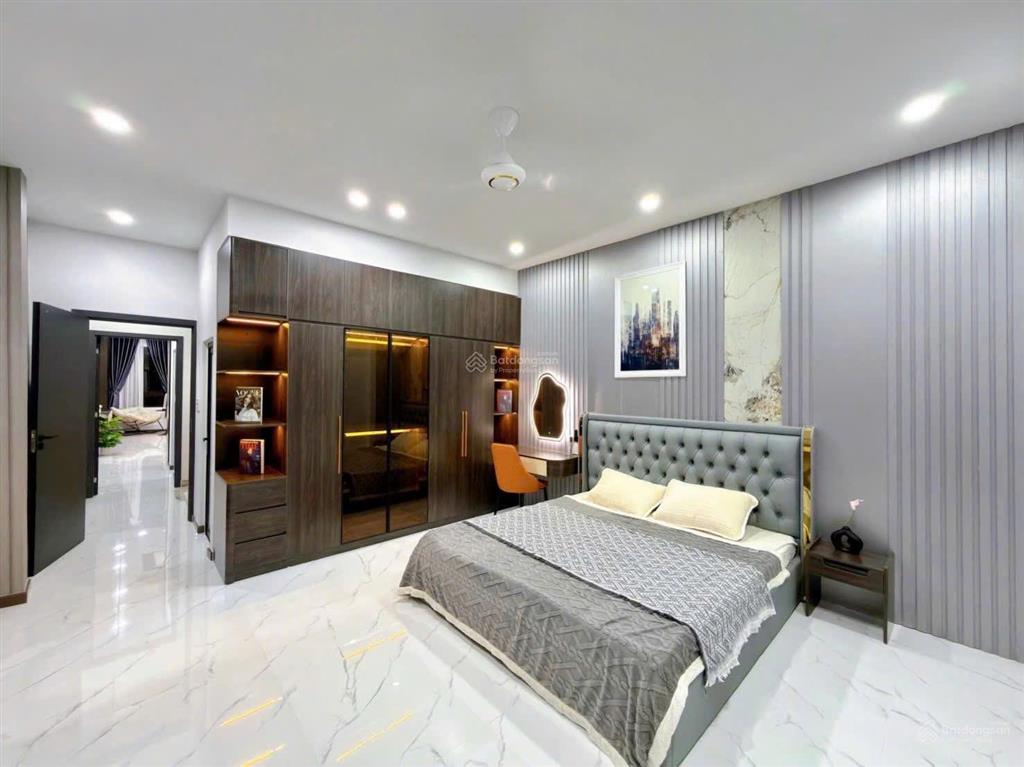 Nhà đẹp hẻm xe hơi trần phú, 5,88t/ 58,8m2, ct 20tr/th, giá chính chủ