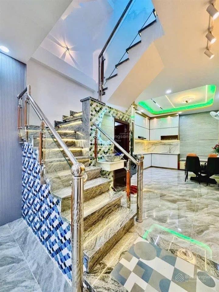 Chú lợi cần bán gấp nhà ct 15tr/th, hxh lê văn lương, 4,19t/ 64m2