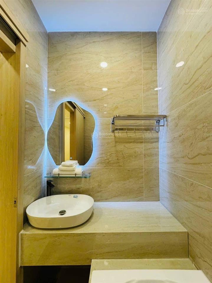 Lạc long quân , tân bình , 45m2 , tặng nội thất  chỉ 5.050 tỷ