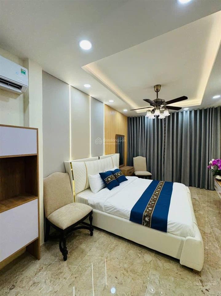 Lạc long quân , tân bình , 45m2 , tặng nội thất  chỉ 5.050 tỷ