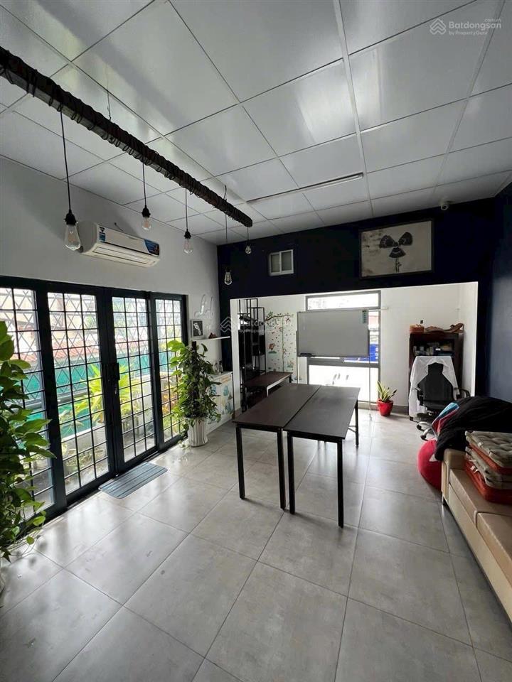 Hẻm 8m  thiên phước , tân bình  dt 5.4m x 10m  chỉ 7.8 tỷ