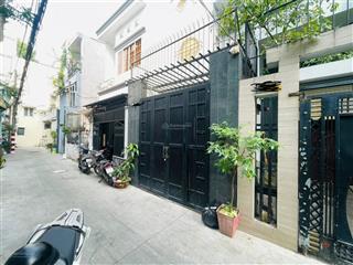 Cmt8  hẻm 5m thông  2 tầng  dt 54m2  chỉ 6.499 tỷ