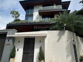 Cho thuê villa 4 tầng hồ bơi sân vườn ngay nguyễn văn hưởng,p.thảo điền,quận 2, gía78tr/th