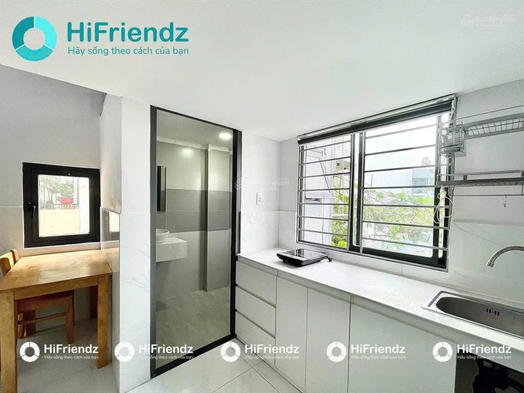 Duplex full nội thất  gần etown cộng hoà  cửa sổ thoáng