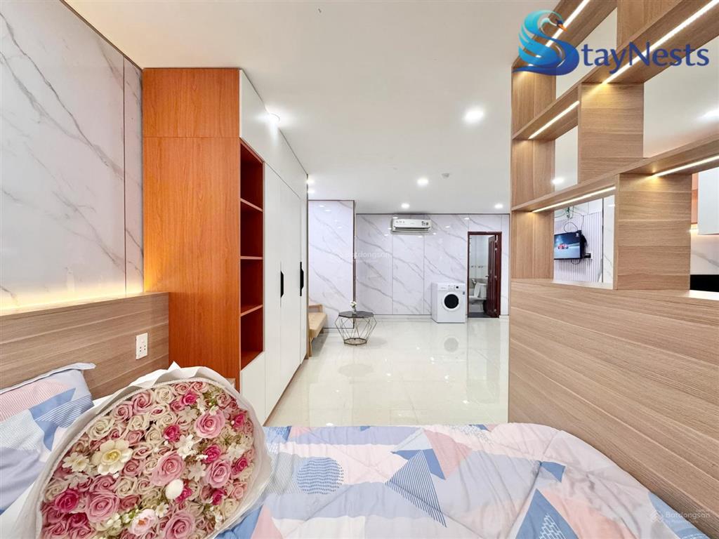 Căn studio full nội thất  tách bếp  gần đh công thương  nhà mới xây 100%