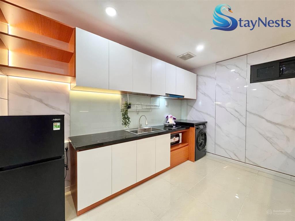 Căn studio full nội thất  tách bếp  gần đh công thương  nhà mới xây 100%