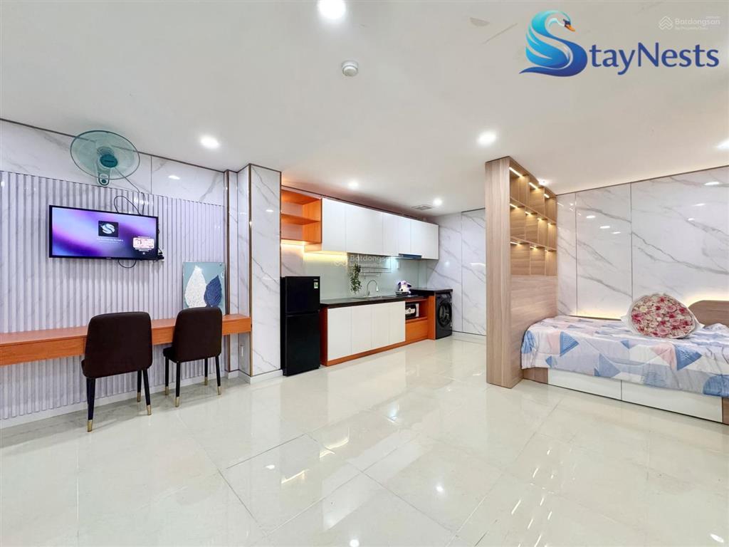 Căn studio full nội thất  tách bếp  gần đh công thương  nhà mới xây 100%