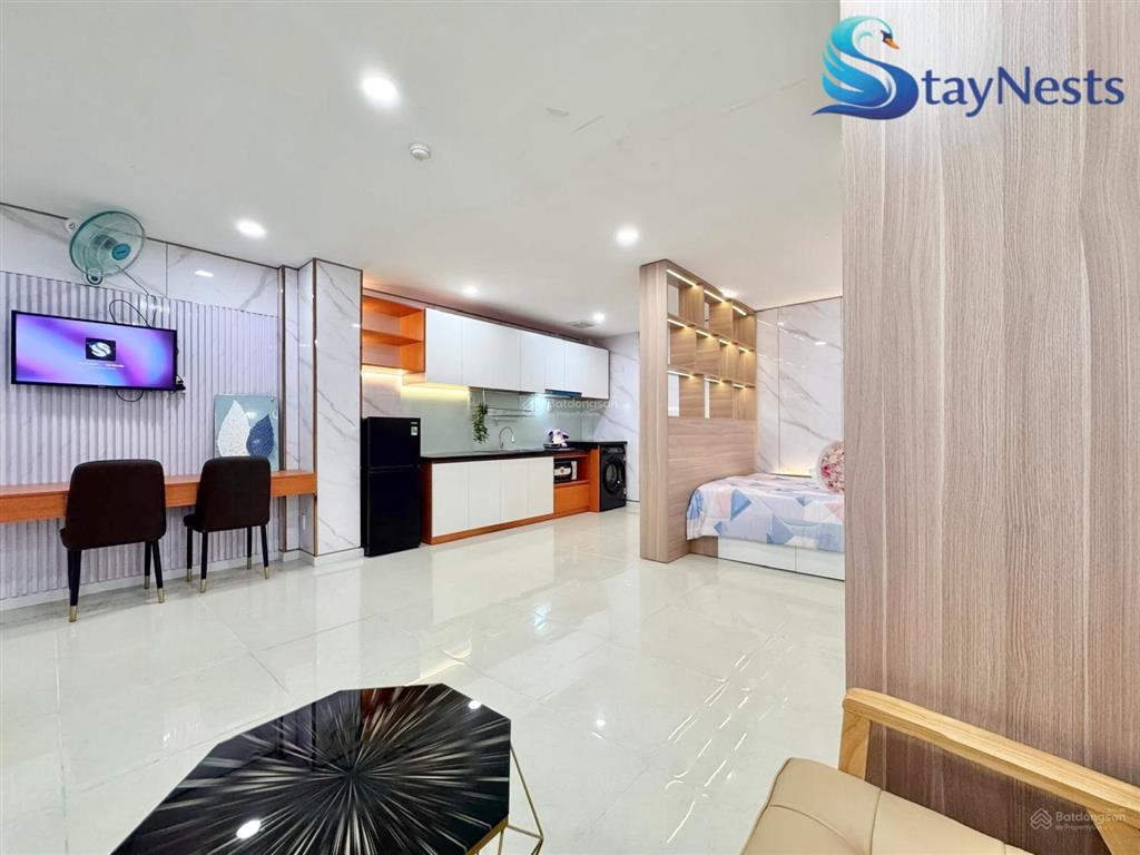 Căn studio full nội thất  tách bếp  gần đh công thương  nhà mới xây 100%