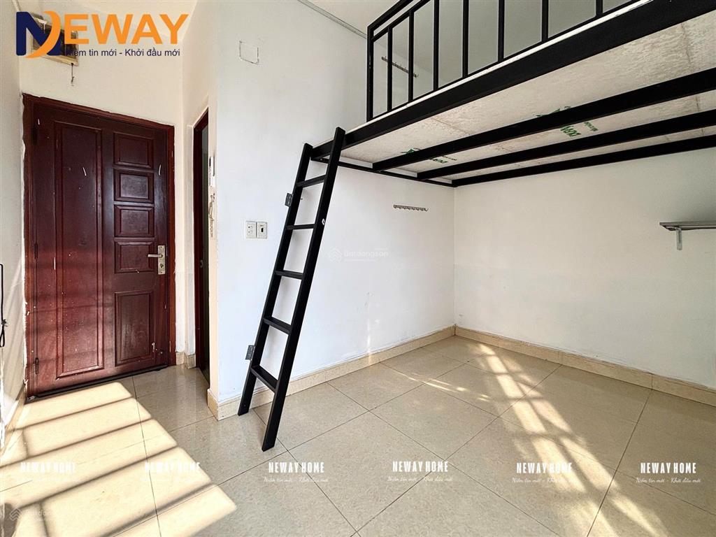 Cho thuê phòng giá hssv  gần đh công thương, aeon tân phú  ban công thoáng, máy giặt chung