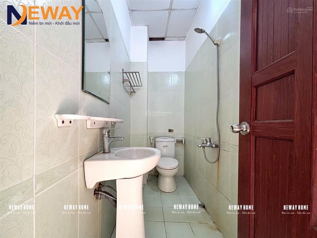 Cho thuê phòng giá hssv  gần đh công thương, aeon tân phú  ban công thoáng, máy giặt chung