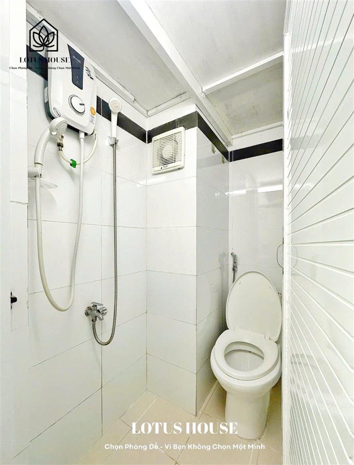 Cho thuê phòng full tiện nghi  ban công thoáng  gần đầm sen