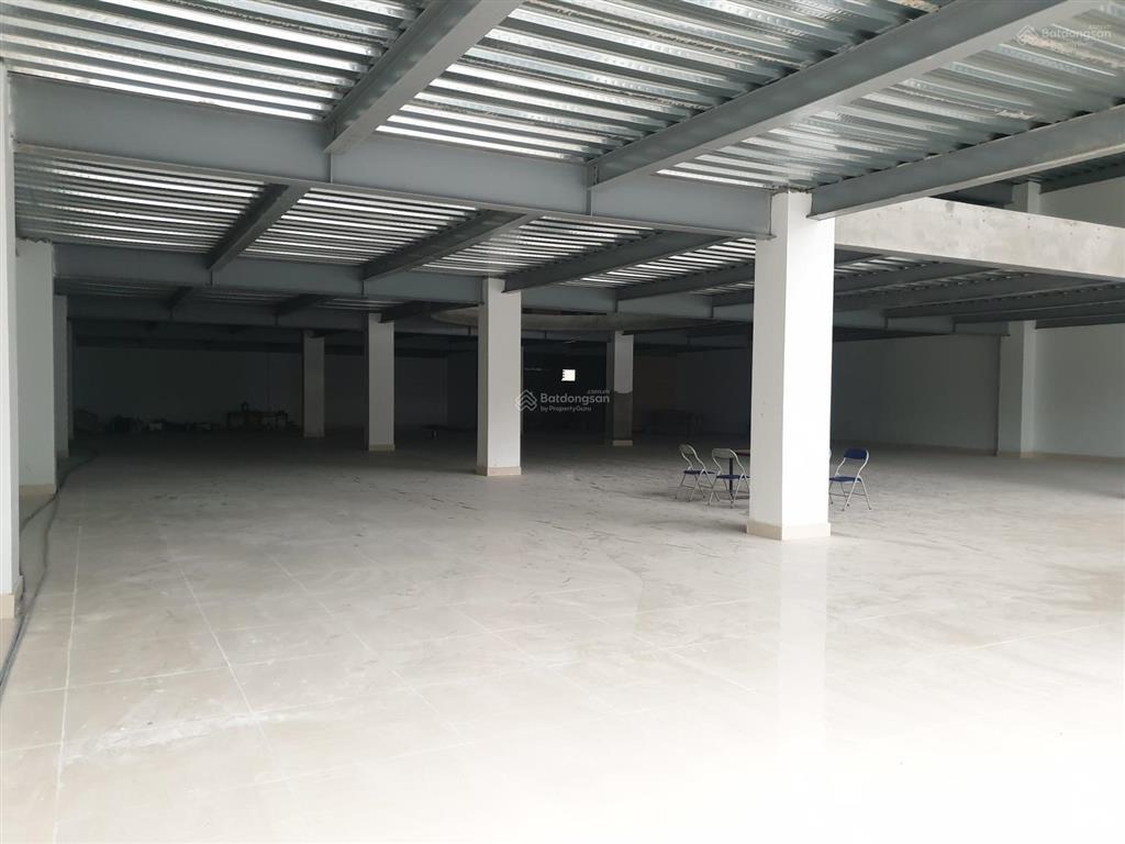 Chính chủ nhờ bán lại nhà mặt phố chính ngô gia tự  long biên, làm showroom lớn ~ 3000m2, 460 tỷ