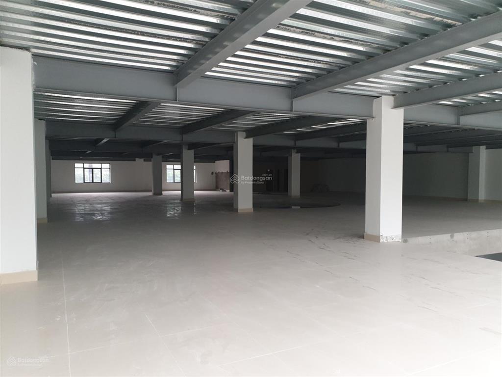 Chính chủ nhờ bán lại nhà mặt phố chính ngô gia tự  long biên, làm showroom lớn ~ 3000m2, 460 tỷ