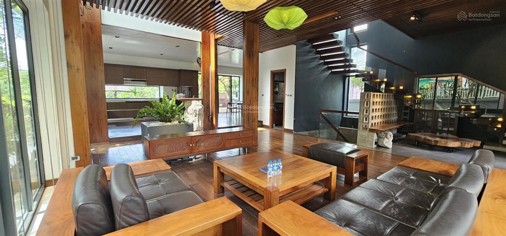 Chính chủ nhờ bán căn biệt thự đơn lập hoa lan  vinhomes riverside long biên 383m2 giá 210 tỷ