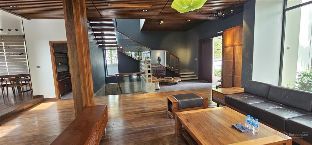 Chính chủ nhờ bán căn biệt thự đơn lập hoa lan  vinhomes riverside long biên 383m2 giá 210 tỷ