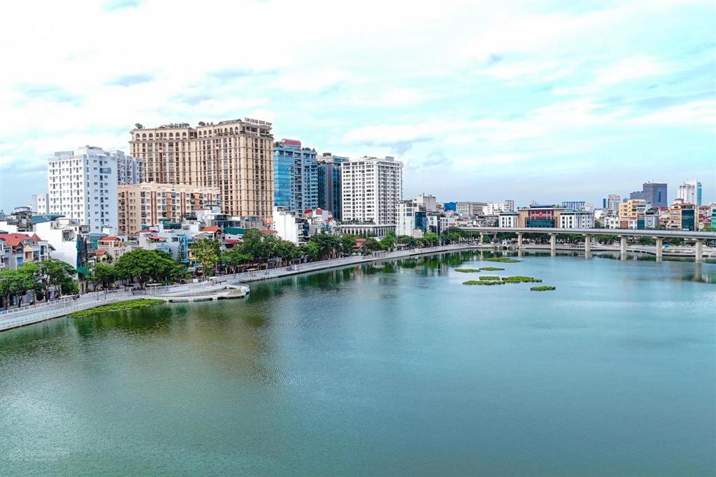 Chính chủ bán nhà phố hoàng cầu  hào nam 45m2 +5 tầng thang máy mt 3,5m thoáng sáng giá 10,5 tỷ