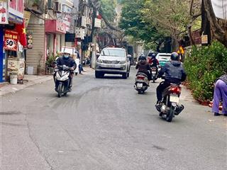 Chính chủ tôi bán nhà phố ngọc lâm  long biên 40m2 + 5 tầng mt3,5m 4pn khu đắc địa gần phố 6,7 tỷ