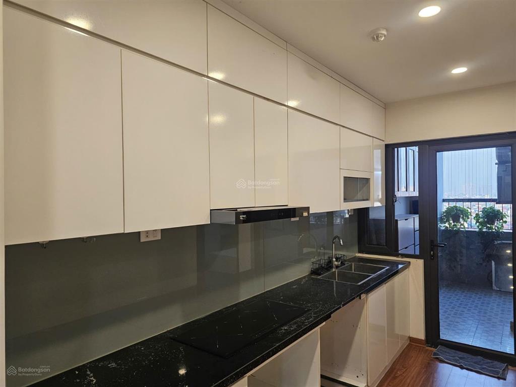 Tôi bán gấp chung cư minh khai hai bà trưng tòa ct11 60m2 tầng 4 giá 5,75 tỷ