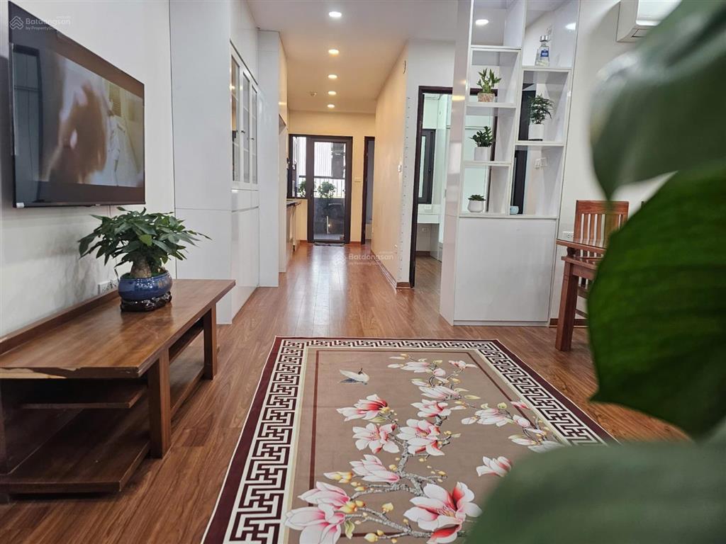 Tôi bán gấp chung cư minh khai hai bà trưng tòa ct11 60m2 tầng 4 giá 5,75 tỷ