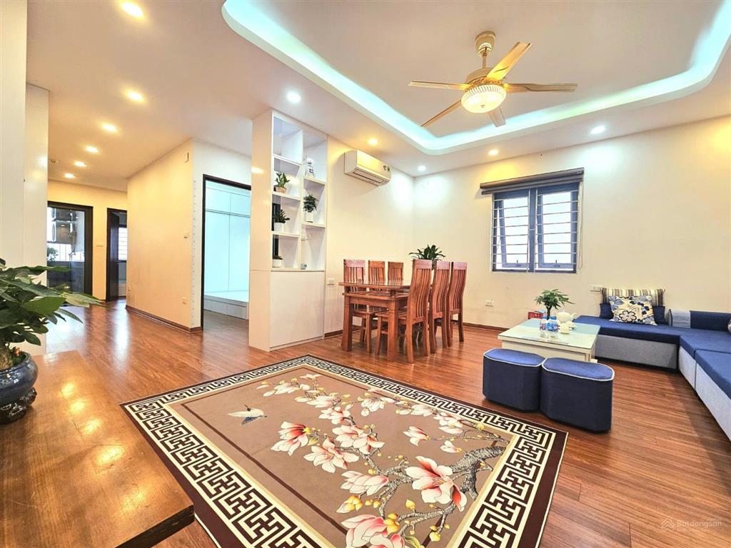 Tôi bán gấp chung cư minh khai hai bà trưng tòa ct11 60m2 tầng 4 giá 5,75 tỷ