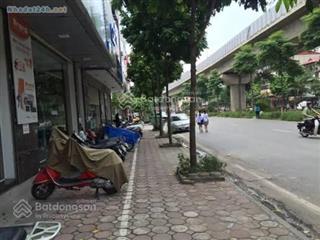 Chính chủ tôi bán gấp nhà phố hào nam 30m2 x 5 tầng mt 3,5m cách mặt phố đúng 15m ko qh giá 6,3 tỷ