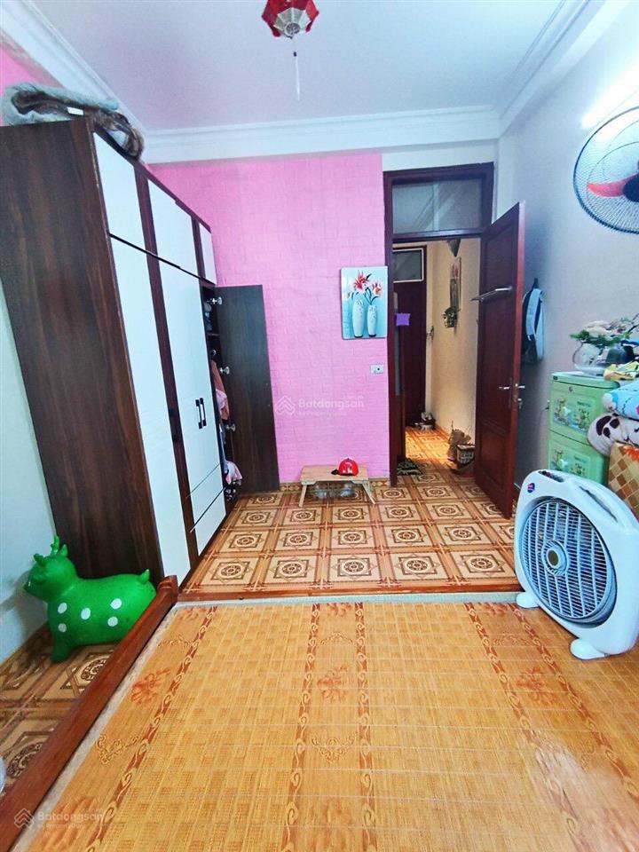 Chính chủ tôi bán nhà vũ thạnh  ngay hào nam 19m² 2 pn 3 wc ngõ nông gần phố 10m ra ô tô
