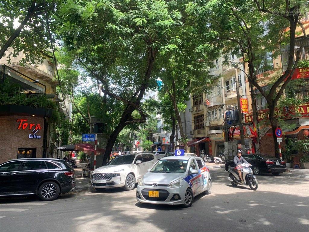 Tôi bán gấp nhà phố ngọc hà  đội cấn ba đình 23m² mt 3,9m 4 tầng 3 bước ra phố giá 5,5 tỷ